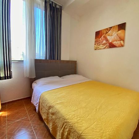 Joni'S Guest House Спиле Екстериор снимка